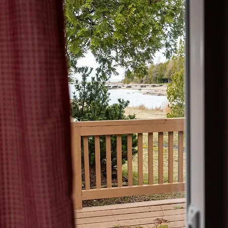 Neptunes Hideaway Tobermory Exterior photo