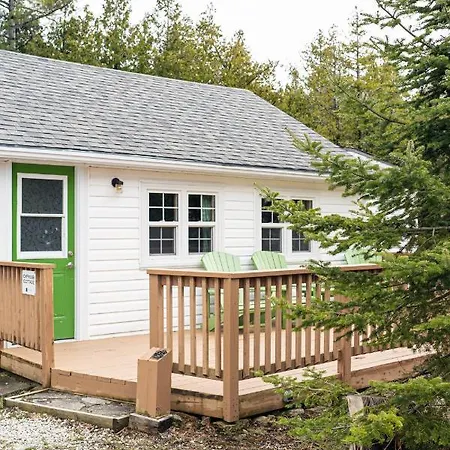 Neptunes Hideaway Tobermory Exterior photo