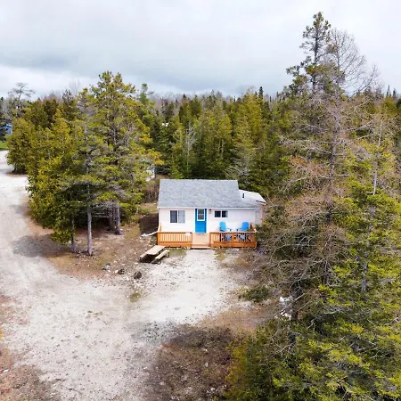 Neptunes Hideaway Tobermory Exterior photo