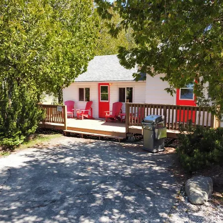 Neptunes Hideaway Tobermory Exterior photo