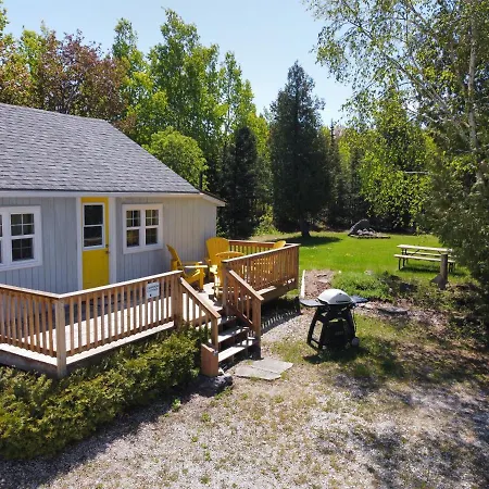 Neptunes Hideaway Tobermory Exterior photo